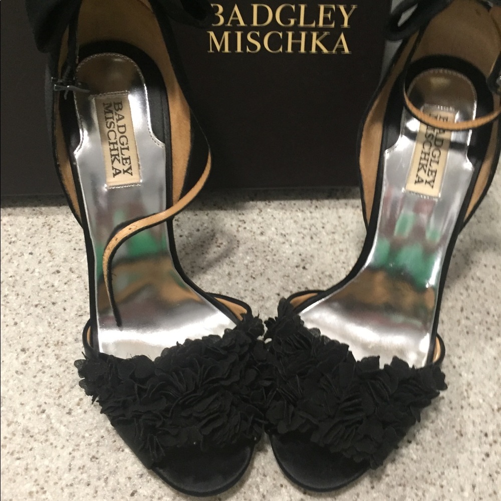 Amazing Badgley Mischka dress sandals.